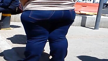 2 בנות 1 אמבטיה