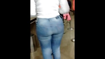 TUSHY: לולה החמה הקטנטנה יש אנאלי נלהב עם גבר מבוגר בפורנו-HD