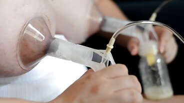 בורר חיים: אחותך החורגת והזנונית המלאך הקטן משחד אותך כדי לזיין בפורנו-HD