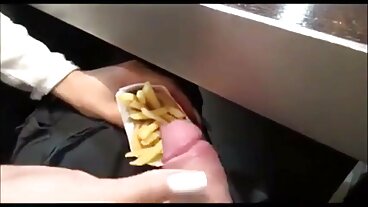 היום המדהים של Foot Fetishist עם נינה אל