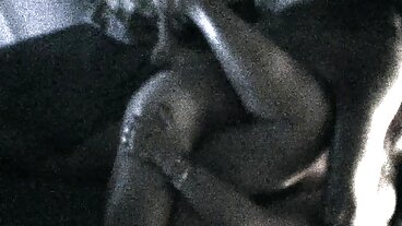 BLACKEDRAW דונג ענק מפוצץ בלונדי לתוך Smithereens