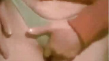 אחות חורגת ערמומית ומפונקת מזויינת על ידי Big D